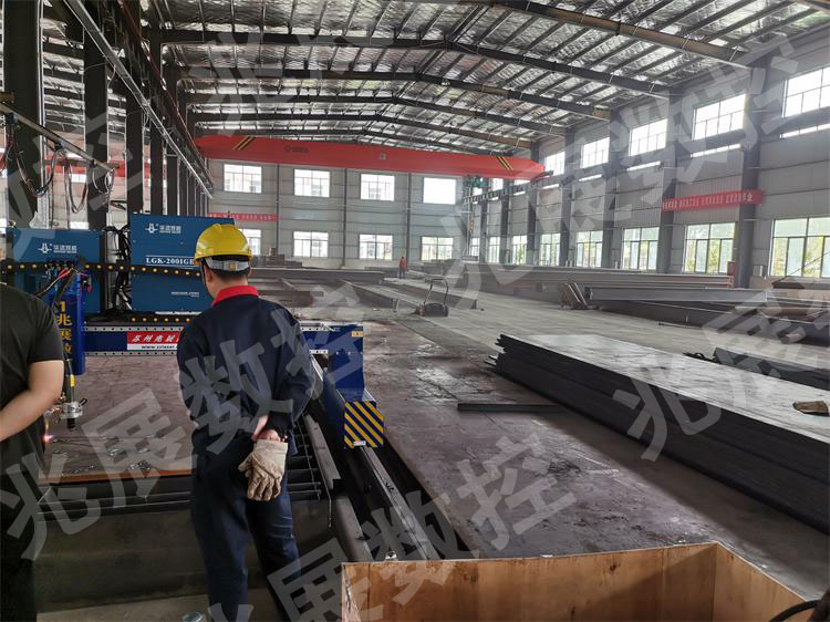 蘇州兆展數控科技有限公司龍門火焰等離子切割機